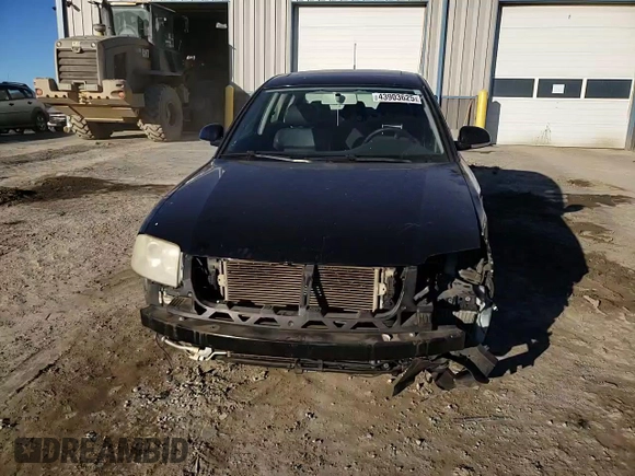 2005 Volkswagen Passat GLS with VIN WVWAD63B05E081309, listed as a Copart auction lot 43903625 with 151,076 mi miles and Salvage title. Bid and sale history available at DreamBid. Image 11.