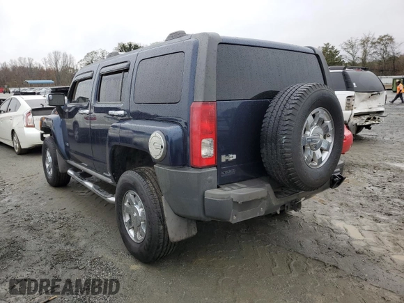 2008 Hummer H3 SUV Luxury with VIN 5GTEN43E788188656, listed as a Copart auction lot 81130024 with 224,987 mi miles and Salvage Title. Bid and sale history available at carsss.com. Image 2.