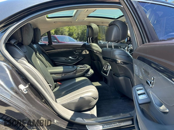 2018 Mercedes-Benz S 560 z VIN WDDUG8GB6JA386055, wystawiony jako Copart lot #59747675 z przebiegiem 160 638 mil mil oraz Czysty tytuł • Clean title. Historia ofert i sprzedaży dostępna na DreamBid. Obrazek 5.