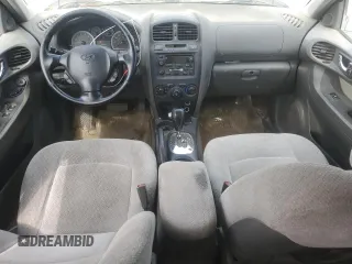 2005 Hyundai Santa Fe GLS z VIN KM8SC13D95U934013, wystawiony jako Copart lot #56589005 z przebiegiem 193 166 mil mil oraz Szkoda całkowita • Salvage title. Historia ofert i sprzedaży dostępna na DreamBid. Obrazek 8.