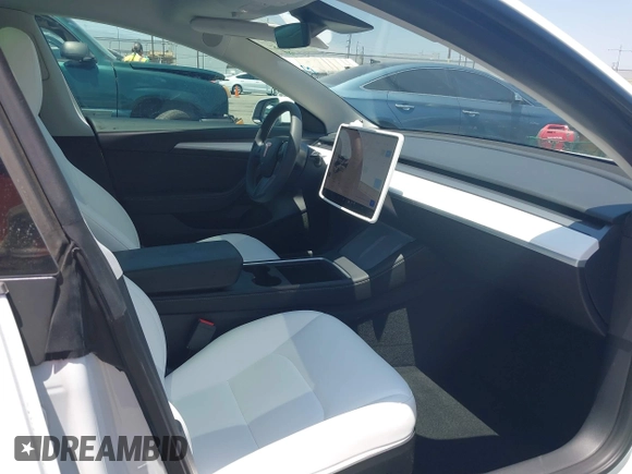 2023 Tesla Model 3 с VIN 5YJ3E1EA6PF603133, выставлен на аукционе IAAI как лот 42571373 с пробегом 15 486 миль миль и . История ставок и продаж доступна на DreamBid. Изображение 5.