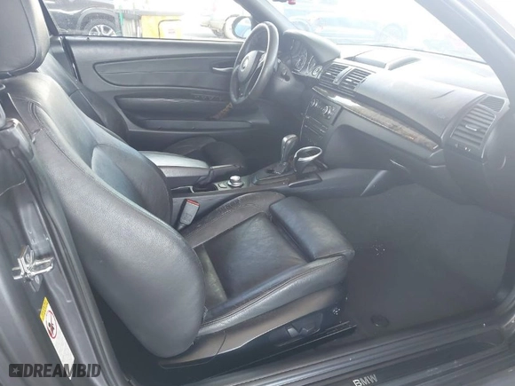 2008 BMW 1 Series 135i with VIN WBAUN93518VF54953, listed as a IAAI auction lot 41350136 with 1 mi miles. Bid and sale history available at carsss.com. Image 5.