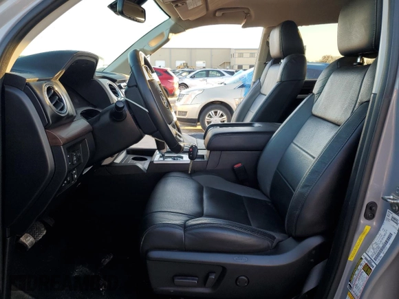 2018 Toyota Tundra 2WD SR5 with VIN 5TFFY5F16JX237455, listed as a Copart auction lot 84060504 with 105,034 mi miles and Salvage Title. Bid and sale history available at carsss.com. Image 7.