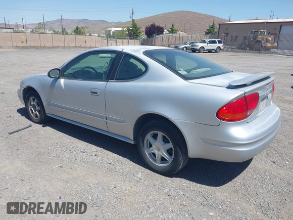 2003 Oldsmobile Alero GL1 z VIN 1G3NL12F93C148512, wystawiony jako IAAI lot #42226322 z przebiegiem 212 013 mil mil oraz . Historia ofert i sprzedaży dostępna na DreamBid. Obrazek 3.