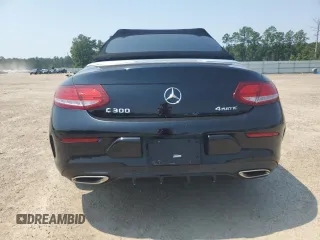 2018 Mercedes-Benz C 300 z VIN WDDWK4KB7JF666142, wystawiony jako Copart lot #62640204 z przebiegiem 58 159 mil mil oraz Szkoda całkowita • Salvage title. Historia ofert i sprzedaży dostępna na DreamBid. Obrazek 6.