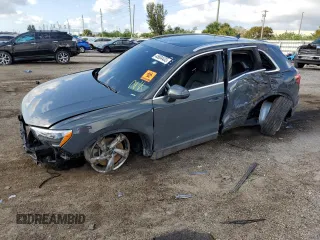 2021 Audi Q3 Premium with VIN WA1AUCF32M1136443, listed as a Copart auction lot 45884433 with 40,593 mi miles. Bid and sale history available at carsss.com. Image 1.