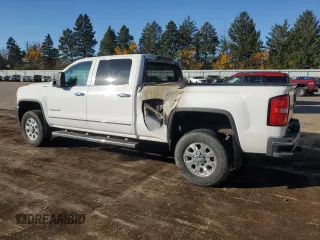 2015 GMC Sierra 2500HD SLT z VIN 1GT12ZEG3FF110359, wystawiony jako Copart lot #78835404 z przebiegiem 43 017 mil mil oraz Szkoda całkowita • Salvage title. Historia ofert i sprzedaży dostępna na DreamBid. Obrazek 2.