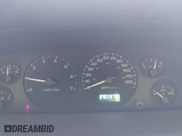 2002 Jeep Grand Cherokee Laredo с VIN 1J4GW48S32C264870, выставлен на аукционе IAAI как лот 42535548 с пробегом 237 379 миль миль и . История ставок и продаж доступна на DreamBid. Изображение 7.