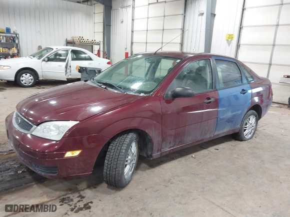 2007 Ford Focus S with VIN 1FAFP34N27W313853, listed as a IAAI auction lot 41491294 with 1 mi miles. Bid and sale history available at carsss.com. Image 2.