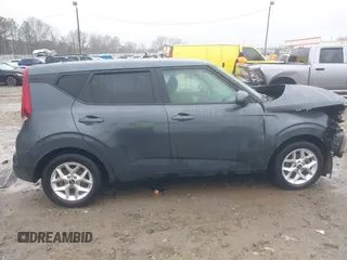 2020 Kia Soul S with VIN KNDJ23AU2L7001180, listed as a IAAI auction lot 41563960 with 72,256 mi miles. Bid and sale history available at carsss.com. Image 14.