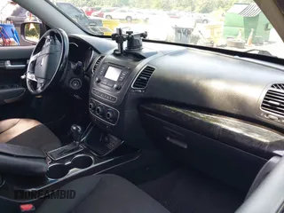 2015 Kia Sorento LX с VIN 5XYKTDA64FG568023, выставлен на аукционе IAAI как лот 42669922 с пробегом 112 156 миль миль и . История ставок и продаж доступна на DreamBid. Изображение 5.