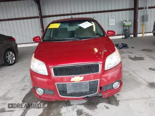 2011 Chevrolet Aveo 2LT z VIN KL1TG6DE1BB133821, wystawiony jako IAAI lot #42238620 z przebiegiem 158 225 mil mil oraz . Historia ofert i sprzedaży dostępna na DreamBid. Obrazek 12.