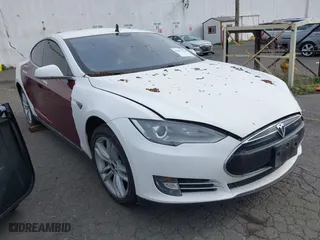 2012 Tesla Model S with VIN 5YJSA1DN6CFS00341, listed as a IAAI auction lot 41994114 with 1 mi miles. Bid and sale history available at carsss.com. Image 1.