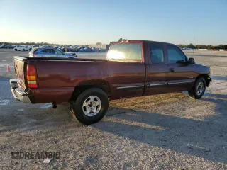 2001 Chevrolet Silverado 1500 LS with VIN 1GCEC19VX1E284081, listed as a Copart auction lot 85853514 with 210,136 mi miles and Salvage Title. Bid and sale history available at DreamBid. Image 3.