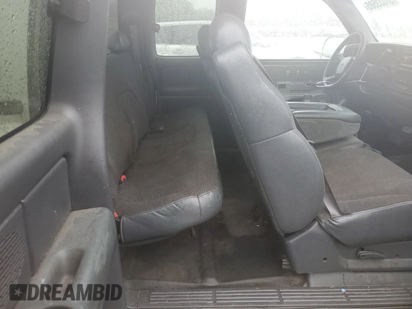 2002 Chevrolet Silverado 1500 LS with VIN 2GCEC19W321137001, listed as a Copart auction lot 57033585 with 132,877 mi miles and Clean Title. Bid and sale history available at DreamBid. Image 10.