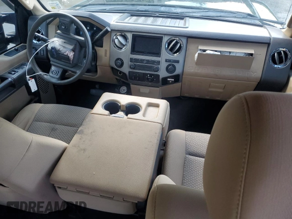 2013 Ford F-250 XL with VIN 1FT7W2BT6DEB08275, listed as a Copart auction lot 61910995 with 270,332 mi miles and Salvage title. Bid and sale history available at DreamBid. Image 8.