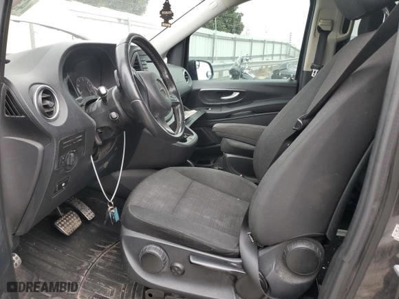 2016 Mercedes-Benz Metris Passenger Van with VIN WD4PG2EE2G3154797, listed as a Copart auction lot 43172415 with 101,473 mi miles and Salvage Title. Bid and sale history available at carsss.com. Image 7.