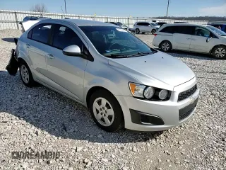 2016 Chevrolet Sonic LS z VIN 1G1JA5SH8G4110193, wystawiony jako Copart lot #45536835 z przebiegiem 116 239 mil mil oraz Szkoda całkowita • Salvage title. Historia ofert i sprzedaży dostępna na DreamBid. Obrazek 11.