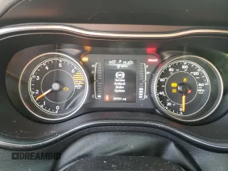 2019 Jeep Cherokee Latitude Plus with VIN 1C4PJMLB7KD362967, listed as a Copart auction lot 52439845 with 59,751 mi miles and Salvage title. Bid and sale history available at DreamBid. Image 9.