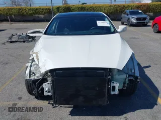 2015 Kia K900 Premium with VIN KNALU4D46F6027616, listed as a IAAI auction lot 41702945 with 70,392 mi miles. Bid and sale history available at carsss.com. Image 13.