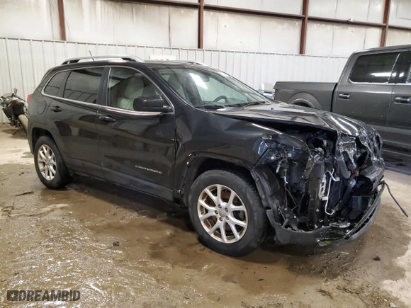 2016 Jeep Cherokee Altitude with VIN 1C4PJMCB0GW298833, listed as a Copart auction lot 87647145 with 169,899 mi miles and Clean Title. Bid and sale history available at carsss.com. Image 4.