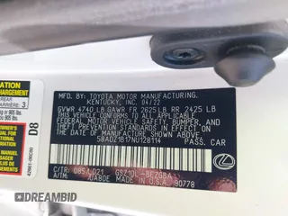 2022 Lexus ES 350 z VIN 58ADZ1B17NU128114, wystawiony jako IAAI lot #42006111 z przebiegiem 44 060 mil mil oraz . Historia ofert i sprzedaży dostępna na DreamBid. Obrazek 9.