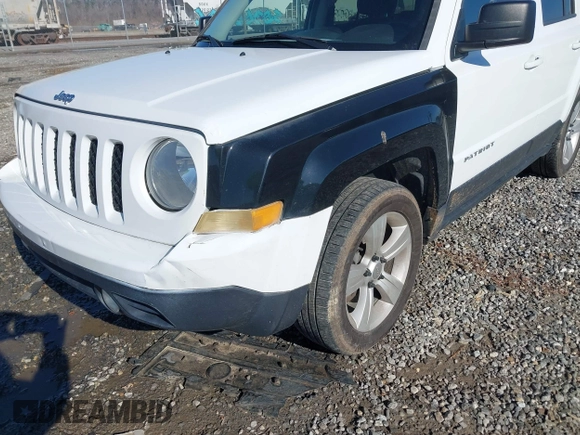 2016 Jeep Patriot High Altitude with VIN 1C4NJPFA0GD640577, listed as a IAAI auction lot 41810147 with 139,423 mi miles and . Bid and sale history available at carsss.com. Image 12.