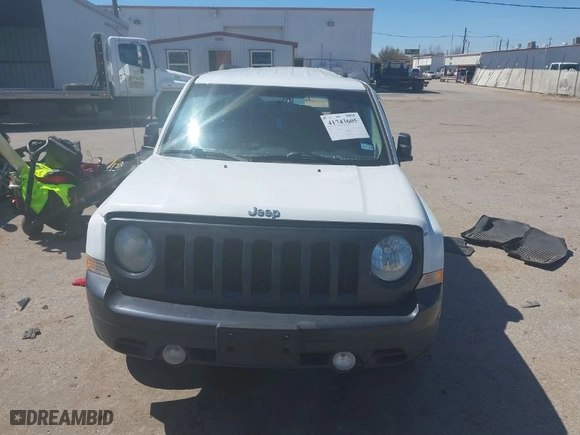 2017 Jeep Patriot Sport with VIN 1C4NJPBA7HD146238, listed as a IAAI auction lot 41743605 with 1 mi miles. Bid and sale history available at carsss.com. Image 12.