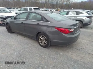 2013 Hyundai Sonata GLS with VIN 5NPEB4AC8DH770164, listed as a IAAI auction lot 40880615 with 168,511 mi miles and . Bid and sale history available at carsss.com. Image 3.