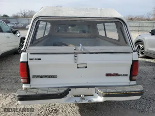 1993 GMC Sonoma with VIN 1GTCS14Z0P8509569, listed as a Copart auction lot 84866644 with 91,431 mi miles and Salvage Title. Bid and sale history available at carsss.com. Image 10.