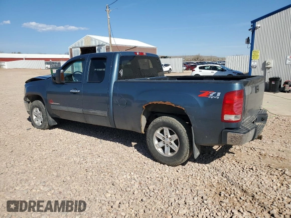 2011 GMC Sierra 1500 SLE z VIN 1GTR2VE34BZ310376, wystawiony jako Copart lot #53077025 z przebiegiem 101 223 mil mil oraz Czysty tytuł • Clean title. Historia ofert i sprzedaży dostępna na DreamBid. Obrazek 2.