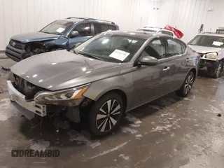 2020 Nissan Altima 2.5 SL with VIN 1N4BL4EW2LC266763, listed as a IAAI auction lot 41741716 with 43,433 mi miles. Bid and sale history available at carsss.com. Image 19.