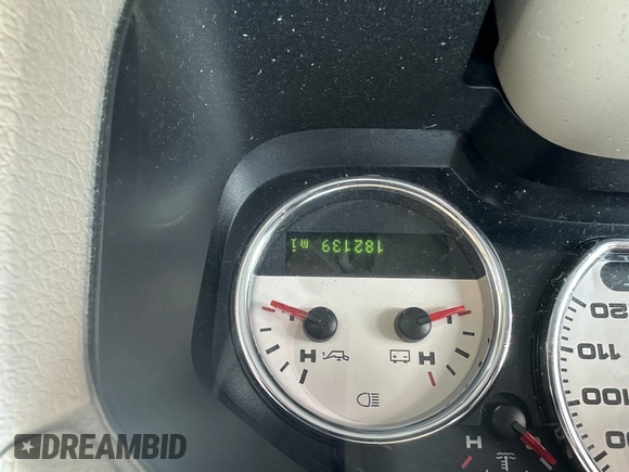 2006 Ford F-150 XLT with VIN 1FTPW12566FA26510, listed as a IAAI auction lot 42075086 with 182,139 mi miles. Bid and sale history available at carsss.com. Image 6.