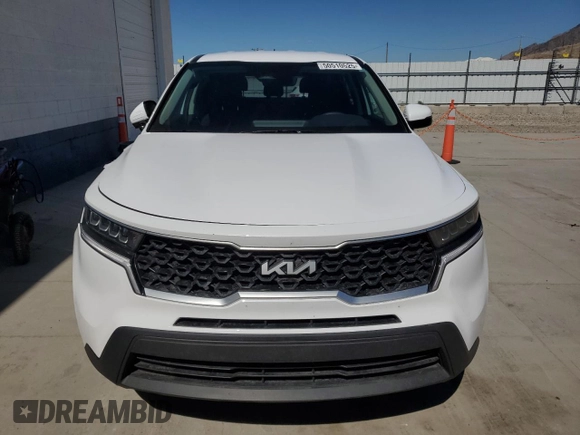 2023 Kia Sorento LX z VIN 5XYRGDLC3PG242057, wystawiony jako Copart lot #50510525 z przebiegiem 19 008 mil mil oraz Szkoda całkowita • Salvage title. Historia ofert i sprzedaży dostępna na DreamBid. Obrazek 5.