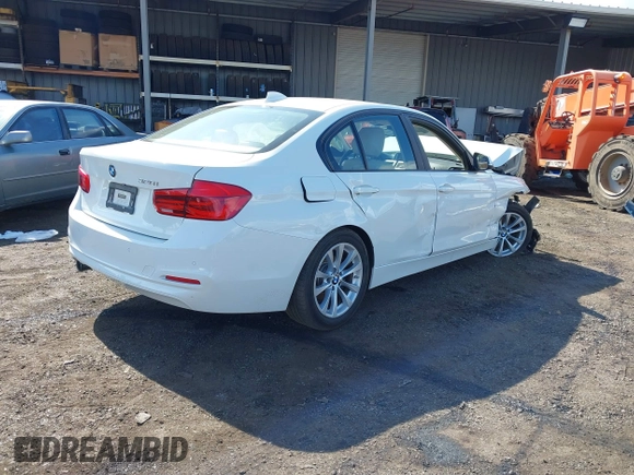 2016 BMW 3 Series 320i z VIN WBA8A9C51GK617592, wystawiony jako IAAI lot #41550528 z przebiegiem Nie podano mil oraz . Historia ofert i sprzedaży dostępna na DreamBid. Obrazek 4.