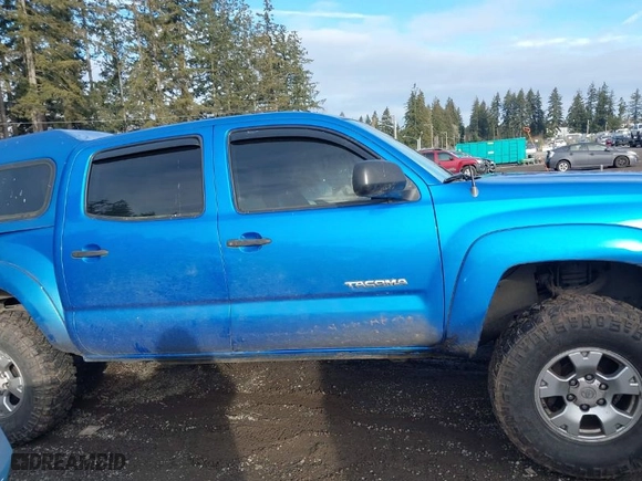 2007 Toyota Tacoma with VIN 5TELU42N57Z402916, listed as a IAAI auction lot 41505151 with 204,047 mi miles. Bid and sale history available at carsss.com. Image 13.