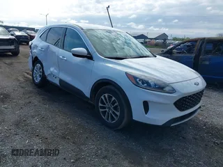 2021 Ford Escape SE z VIN 1FMCU0G60MUB22668, wystawiony jako IAAI lot #42213083 z przebiegiem 25 159 mil mil oraz . Historia ofert i sprzedaży dostępna na DreamBid. Obrazek 1.