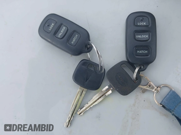 2004 Pontiac Vibe z VIN 5Y2SL64844Z406755, wystawiony jako IAAI lot #41775825 z przebiegiem 266 277 mil mil oraz . Historia ofert i sprzedaży dostępna na DreamBid. Obrazek 11.