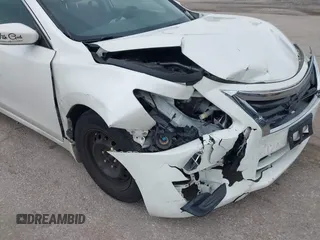 2015 Nissan Altima 2.5 S with VIN 1N4AL3AP1FC427662, listed as a IAAI auction lot 42183863 with 106,147 mi miles. Bid and sale history available at carsss.com. Image 6.