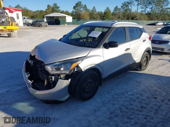 2019 Nissan Kicks S with VIN 3N1CP5CU3KL536633, listed as a IAAI auction lot 41740467 with 112,413 mi miles. Bid and sale history available at carsss.com. Image 2.