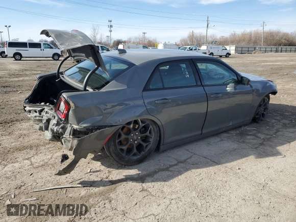 2019 Chrysler 300 Touring with VIN 2C3CCARG7KH723101, listed as a Copart auction lot 43809165 with Not Provided miles and Salvage Title. Bid and sale history available at carsss.com. Image 3.
