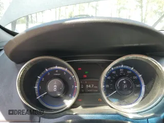 2013 Hyundai Sonata GLS z VIN 5NPEB4AC7DH655359, wystawiony jako Copart lot #60199635 z przebiegiem 142 417 mil mil oraz Czysty tytuł • Clean title. Historia ofert i sprzedaży dostępna na DreamBid. Obrazek 9.
