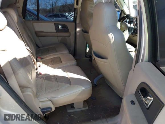 2005 Ford Expedition Limited with VIN 1FMFU19565LA63012, listed as a IAAI auction lot 41370679 with 235,080 mi miles. Bid and sale history available at carsss.com. Image 8.