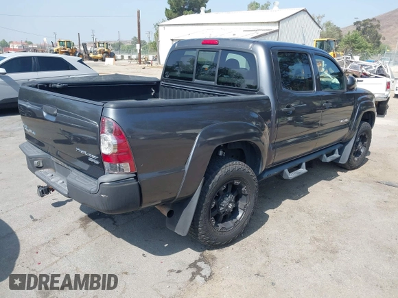 2013 Toyota Tacoma PreRunner z VIN 5TFJX4GN2DX018800, wystawiony jako IAAI lot #42304447 z przebiegiem 188 409 mil mil oraz . Historia ofert i sprzedaży dostępna na DreamBid. Obrazek 4.