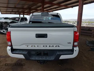 2017 Toyota Tacoma SR5 with VIN 3TMAZ5CN0HM042269, listed as a IAAI auction lot 41928544 with 89,942 mi miles and . Bid and sale history available at carsss.com. Image 15.