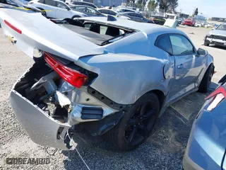 2016 Chevrolet Camaro 2LT with VIN 1G1FD1RX9G0159140, listed as a IAAI auction lot 41777895 with 1 mi miles. Bid and sale history available at carsss.com. Image 4.