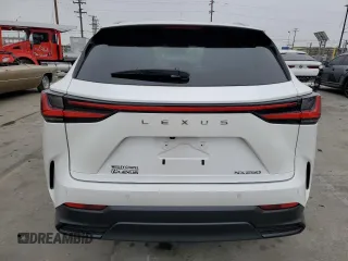2025 Lexus NX 250 Premium z VIN 2T2GDCAZ0SC017127, wystawiony jako Copart lot #64791325 z przebiegiem 9 735 mil mil oraz Szkoda całkowita • Salvage title. Historia ofert i sprzedaży dostępna na DreamBid. Obrazek 6.