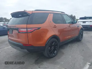 2018 Land Rover Discovery HSE with VIN SALRR2RV3JA053030, listed as a IAAI auction lot 42074670 with 91,602 mi miles. Bid and sale history available at carsss.com. Image 4.