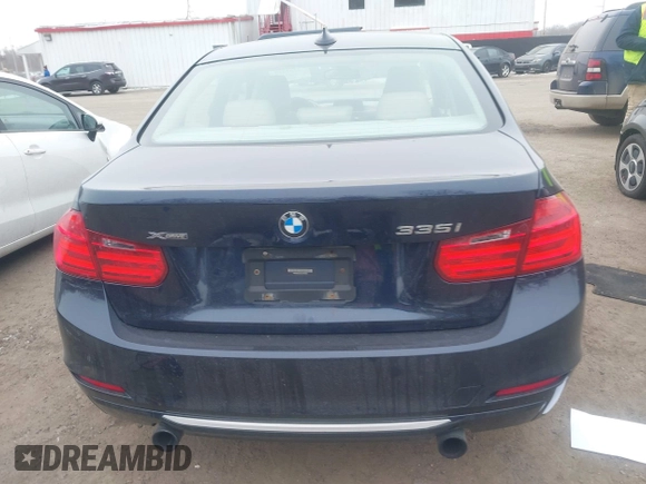 2013 BMW 3 Series 335i xDrive with VIN WBA3B9C50DJ899068, listed as a IAAI auction lot 41331622 with 156,216 mi miles. Bid and sale history available at carsss.com. Image 16.