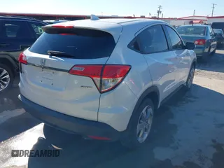 2021 Honda HR-V LX with VIN 3CZRU6H32MM742703, listed as a IAAI auction lot 42225960 with 43,897 mi miles and . Bid and sale history available at DreamBid. Image 4.